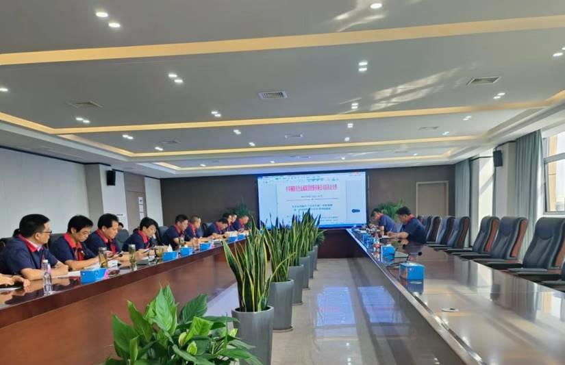 運(yùn)用浙江‘千萬工程’經(jīng)驗(yàn)案例，加強(qiáng)公司5S管理工作會議