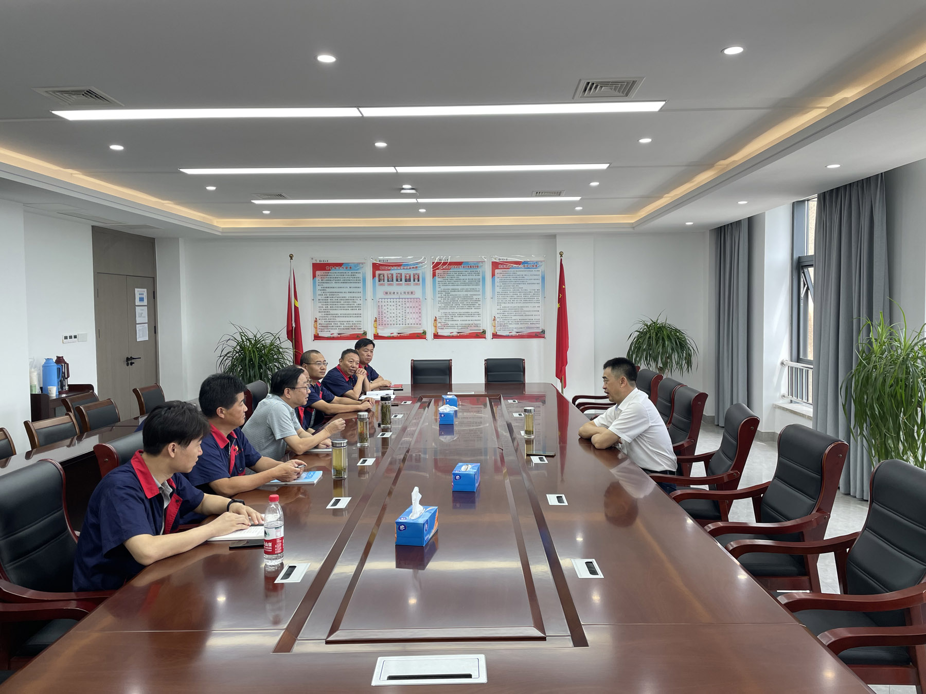 集團公司黨委委員、總工程師周俊到公司調(diào)研 